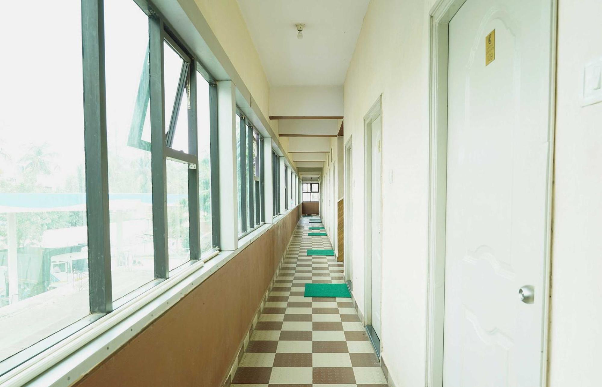 斯波特昂41441辛图舒适酒店 Tumkur 外观 照片