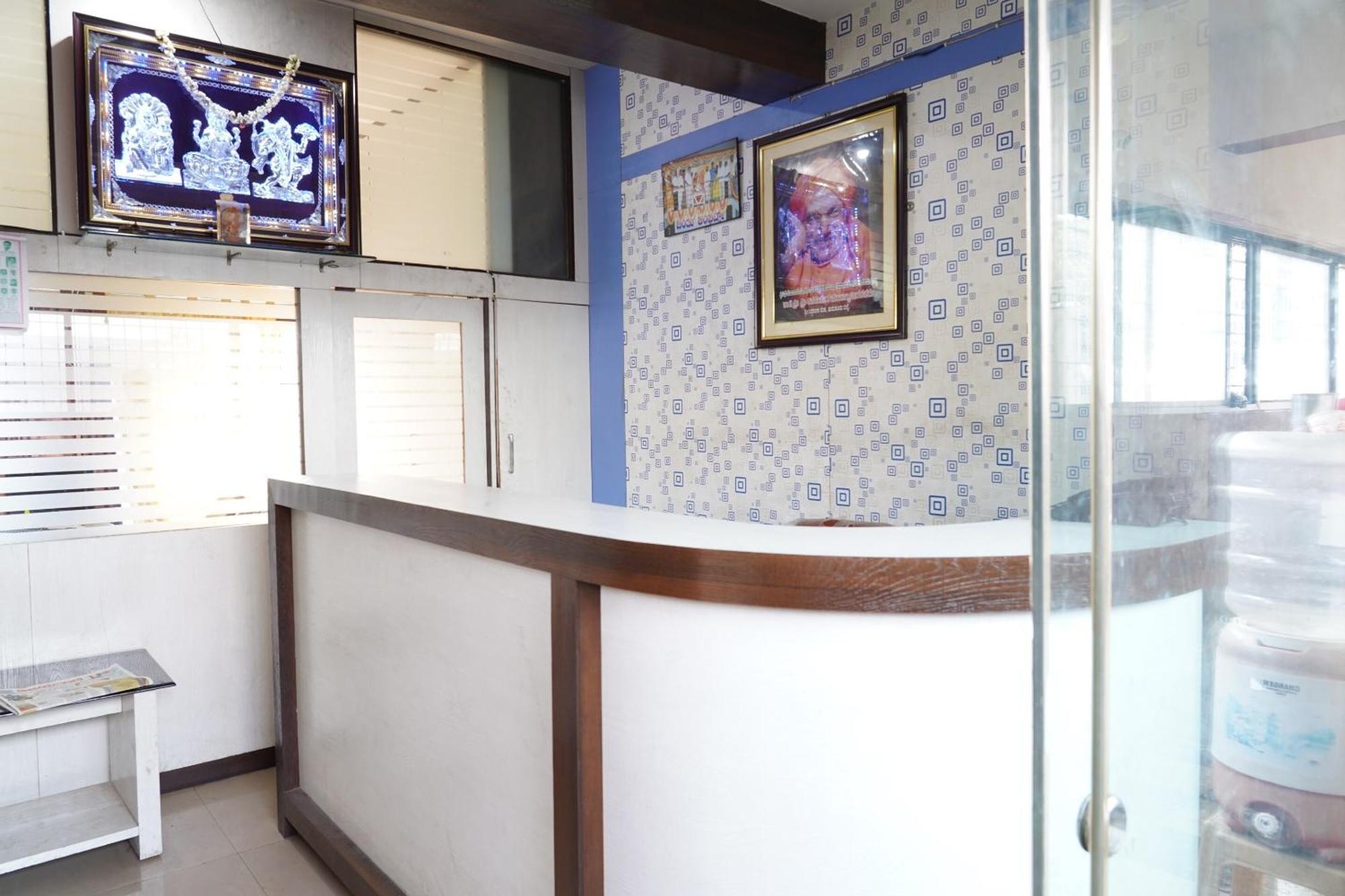 斯波特昂41441辛图舒适酒店 Tumkur 外观 照片