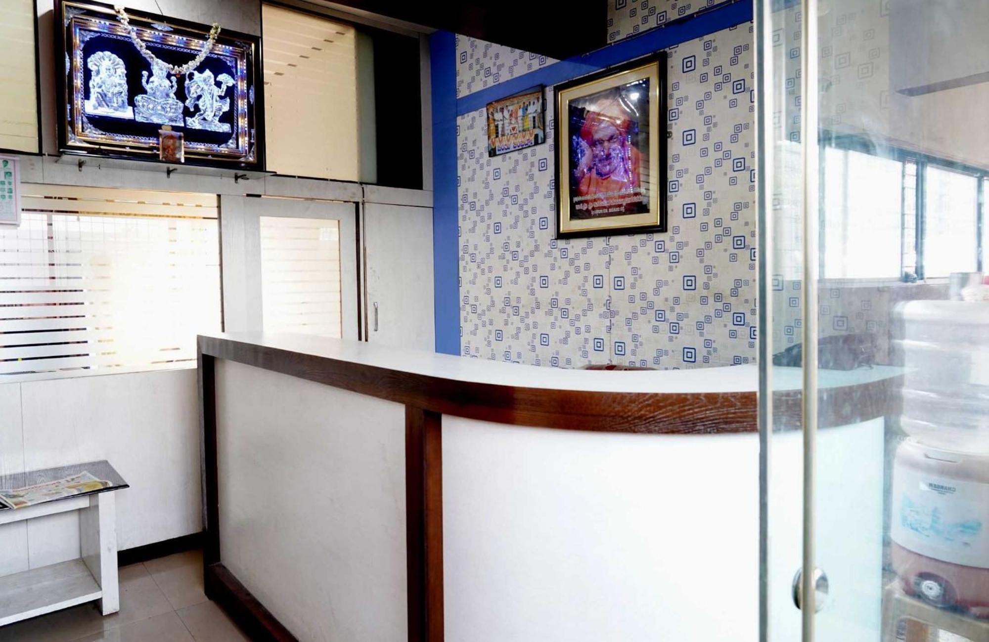 斯波特昂41441辛图舒适酒店 Tumkur 外观 照片